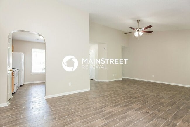 Photo - 3 Bedroom Pet-Friendly Home in Gastonia, NC with Main Street Renewal