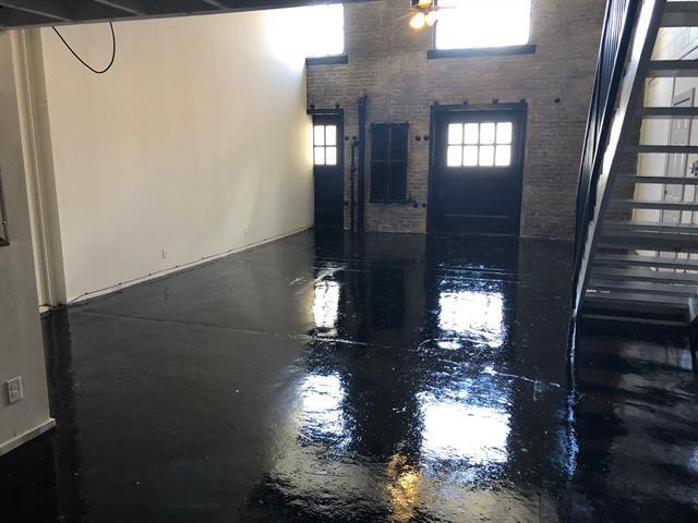 Photo - 2501 S Harwood St Unidad 7