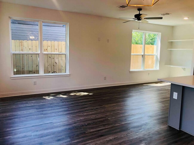 Photo - 5813 England St Unit #A