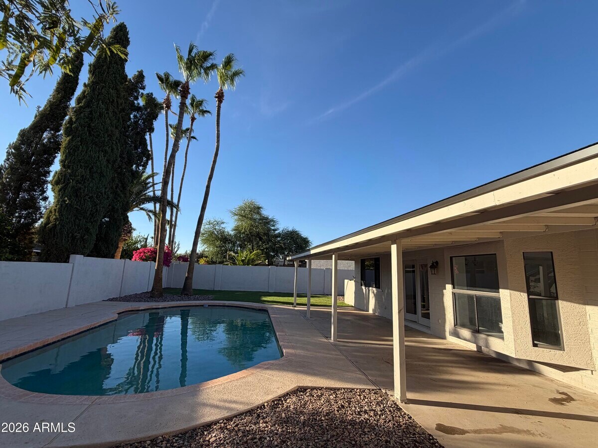 Photo - 6714 E Paradise Ln
