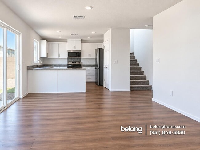 1468 Side Saddle Cir