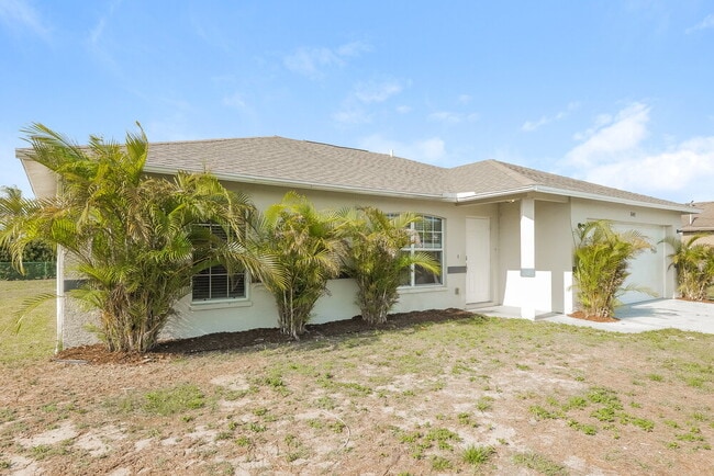 Photo - 845 SW 37th Ln