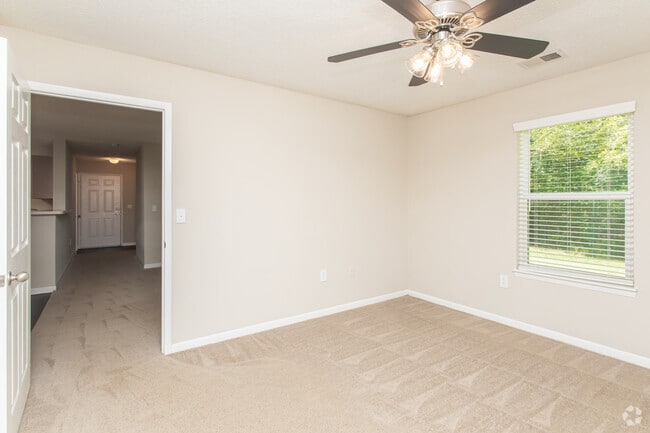 2BR, 2BA - 1069SF