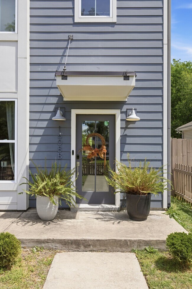 Photo - 1608 16th Ave N