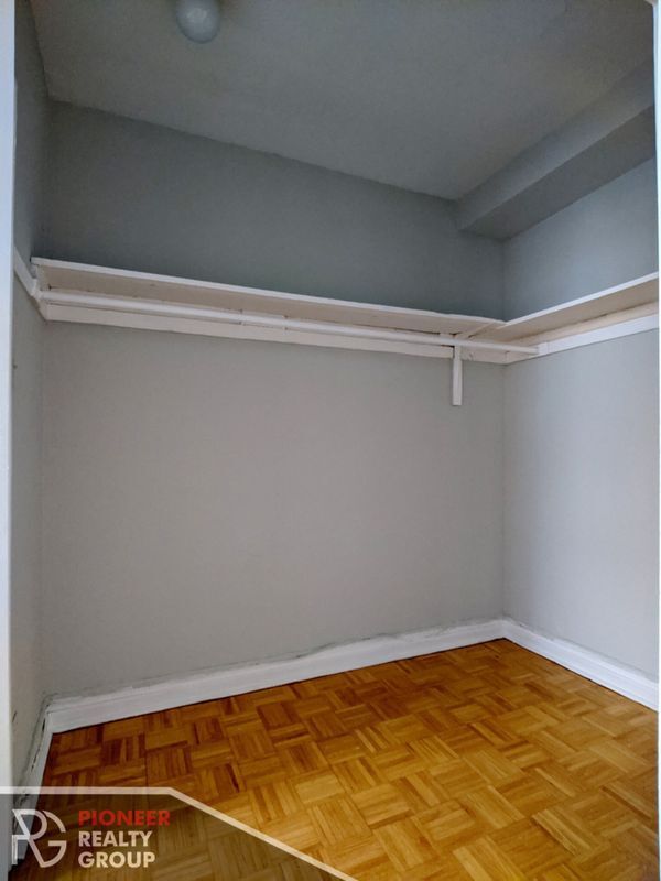 Photo - 711 W Belmont Ave Unit 211