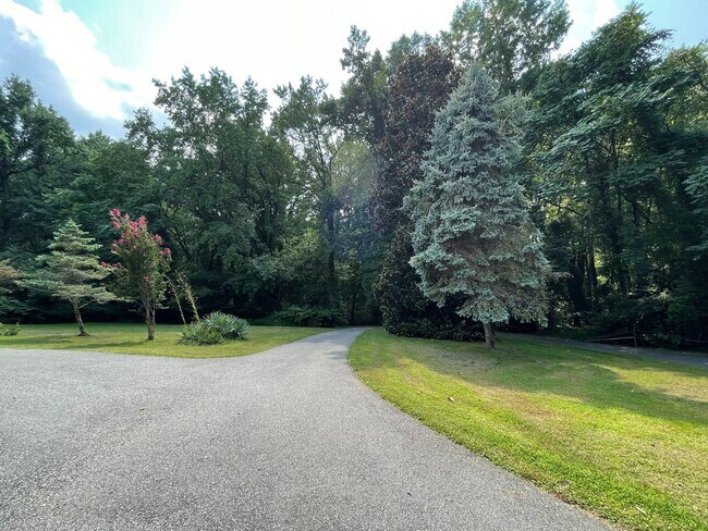 Photo - COMMUTERS DREAM! PRIVATE ACREAGE STAFFORD...