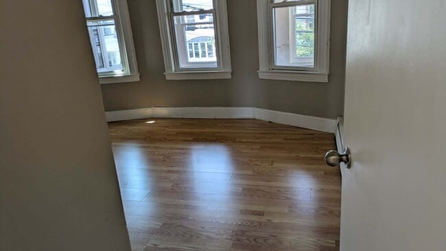 Building Photo - 22 Semel Ave Unit 1