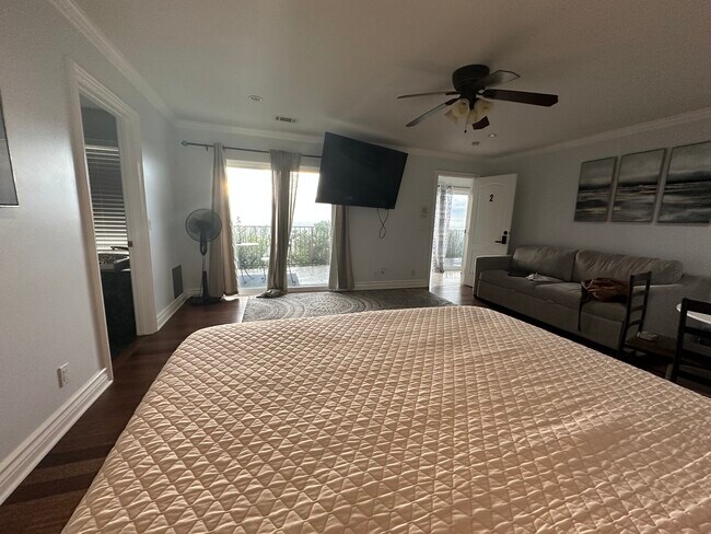 Photo - 11832 S Circle Dr Unidad Jet Tub view suite