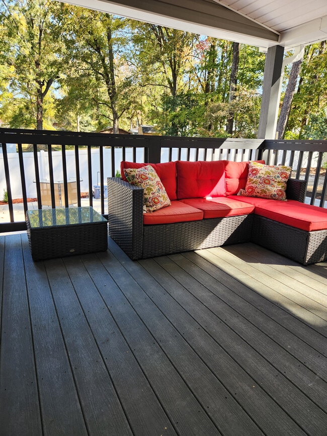 Photo - 4828 Cheviot Rd