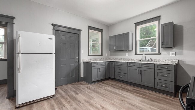 Photo - 279 Hudson Ave