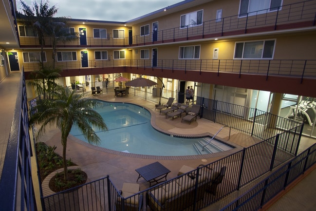 Photo - Tropicana Del Norte