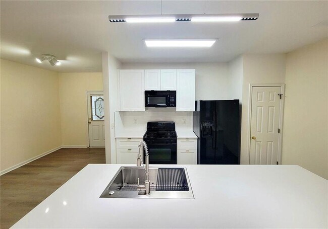 Photo - 1516 Parc Main St