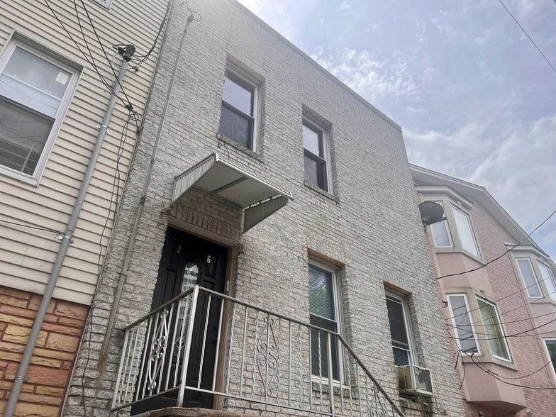 Photo - 26 Dales Ave