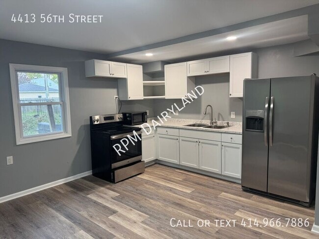 Photo - 4413 56th St