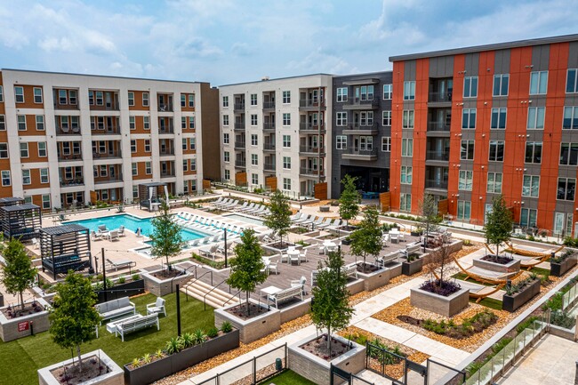 Building Photo - AMLI Branch Park Rental