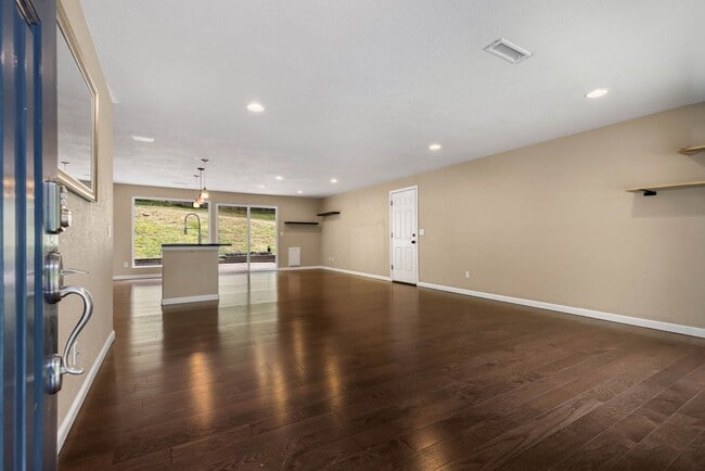Photo - 18011 NE 156th St
