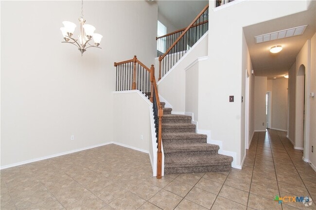 Building Photo - 1207 Fawn Lily Dr Rental