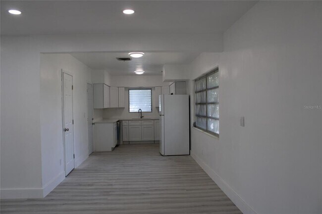 Photo - 1523 S Fredrica Ave