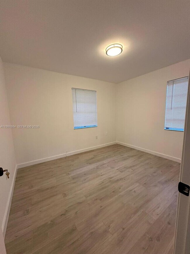 Photo - 3755 Oak Ave