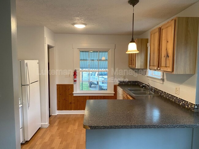 Photo - 117 Nelson Ave