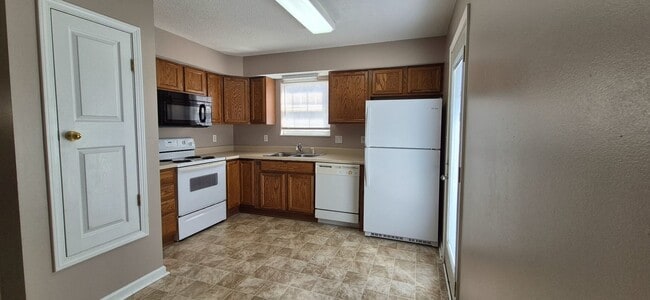 Photo - Updated 2br/1.5ba condo in North Knoxville