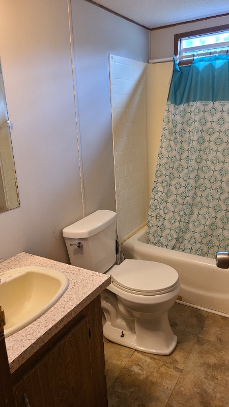 Photo - 704 State Rd S-32-45