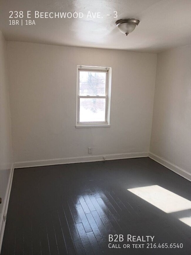 Photo - 238 E Beechwood Ave Unit 3