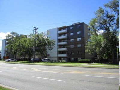 Photo - 67 & 70 Parkwoods Village Dr