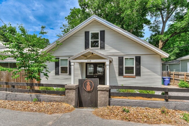 Building Photo - 116 Edgefield Ave NW