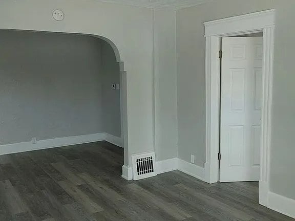 Photo - 3202 Caledonia St