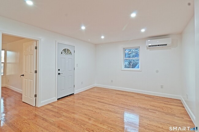 Photo - 40 Elizabeth St Unit 2