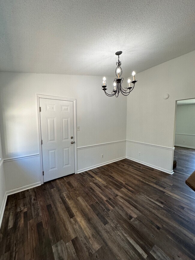 Photo - 118 Cambridge Dr