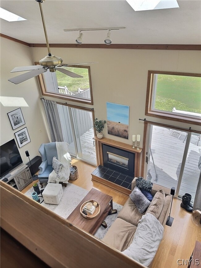 Photo - 61 Midlake Cir