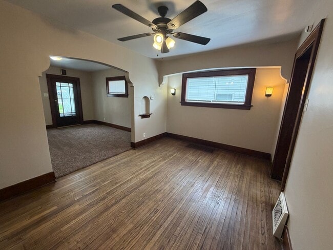 Photo - 4522 Spatz Ave