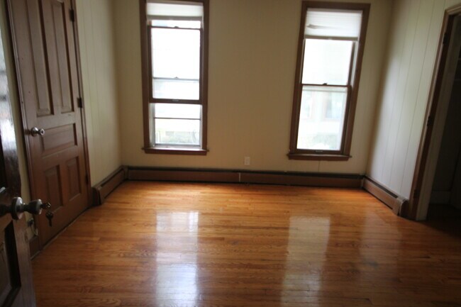 Photo - 711 Wheaton Ave