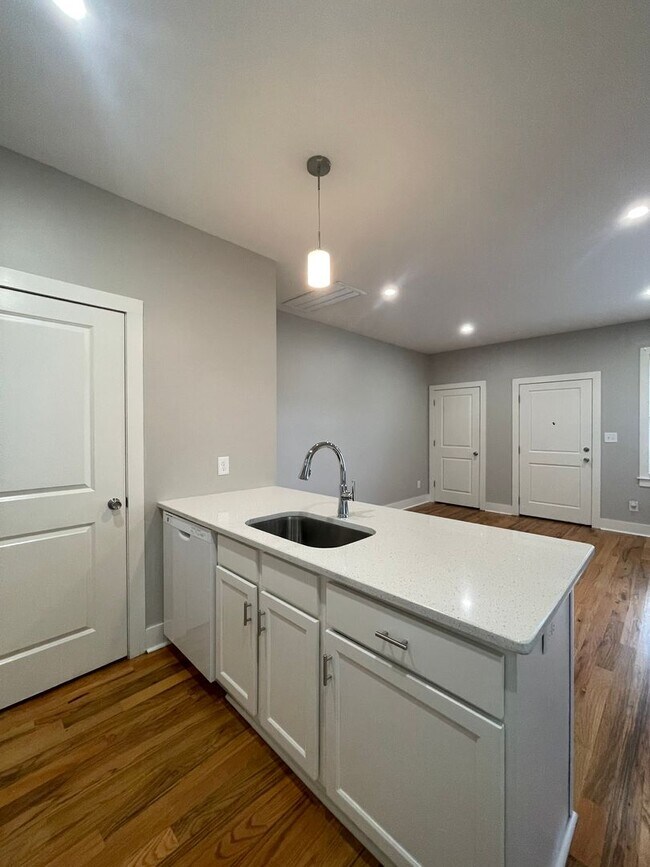 Photo - Charming One Bedroom Unit - Section 8 Only! Unit 1