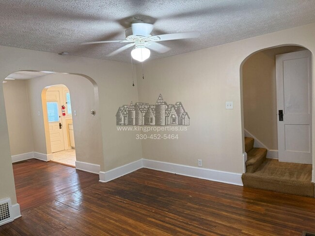 Photo - 14 Geiger Ave