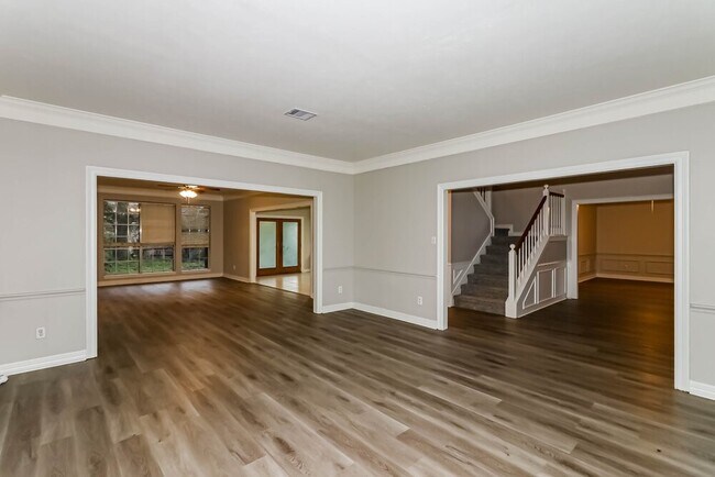 Photo - 2657 Concord Dr