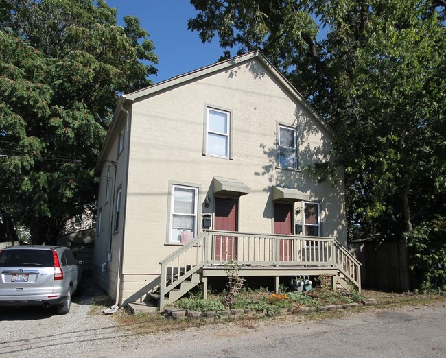 Building Photo - 2456-2458 N. Pearl Unit 2458PE Rental