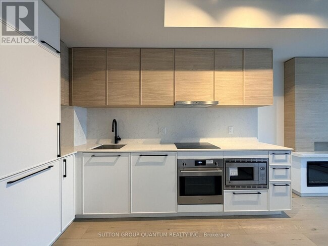 Photo - 1050 Eastern Ave Unit 1314