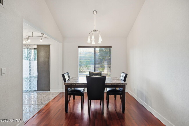 Photo - 1736 N Sierra Vista Dr