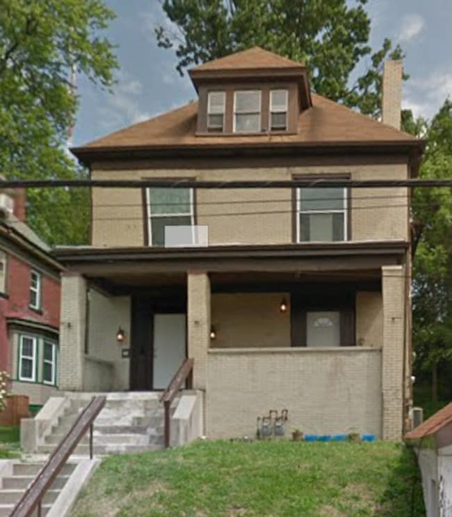 Building Photo - wald42 Unit 1