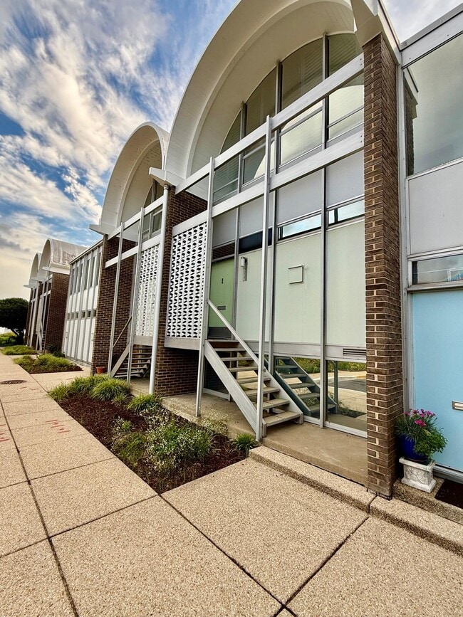 Photo - 396 N St SW Townhome