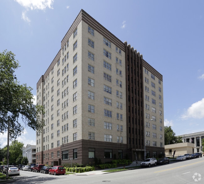 Building Photo - Westport Central