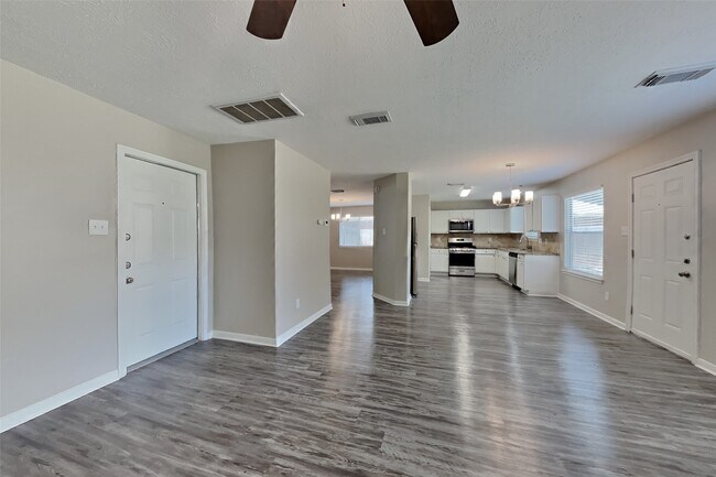 Photo - 1227 Caraquet Dr