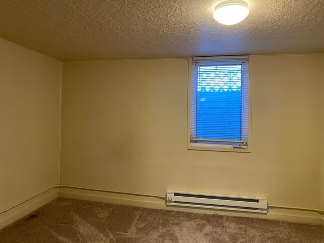 Photo - 709 Evans Ave Unit Apt 2 - "Down"