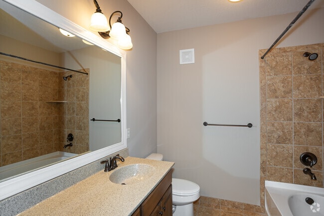 1BR, 1.5BA - 1195 SF