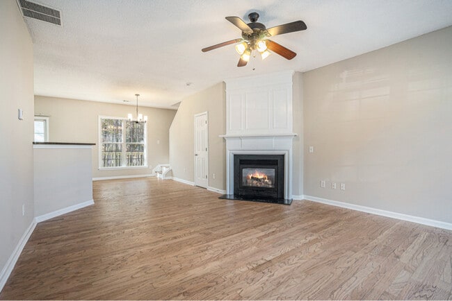 Photo - 2894 Regent Walk Dr