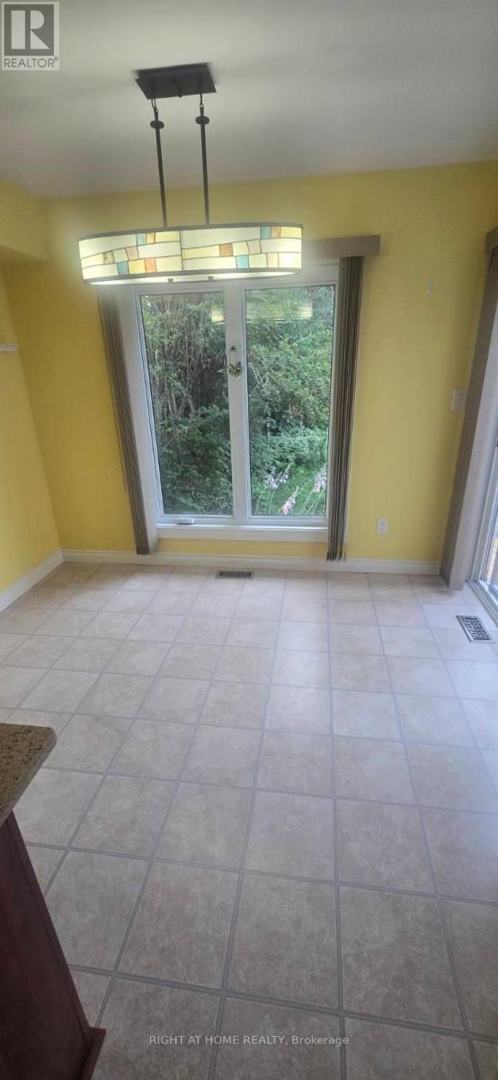 Photo - 508 Farnham Ct
