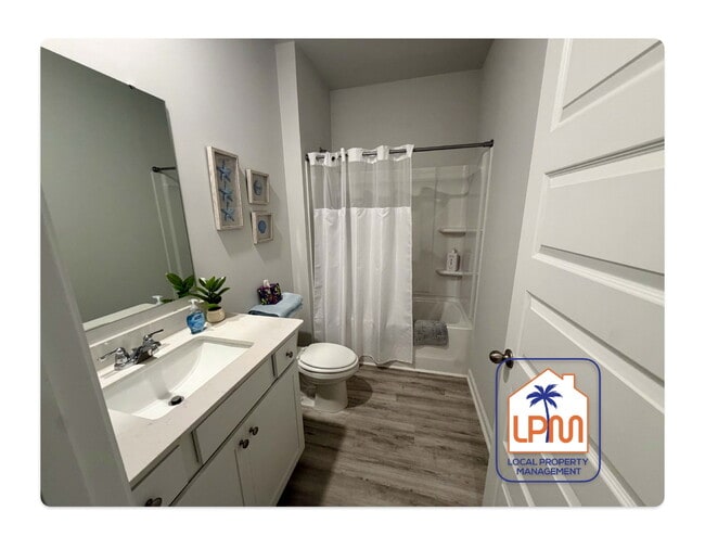 Photo - Rare find: **Furnished or Unfurnished**Utilities Included** 4-Bedroom 2-Bathroom Home at The Retr...